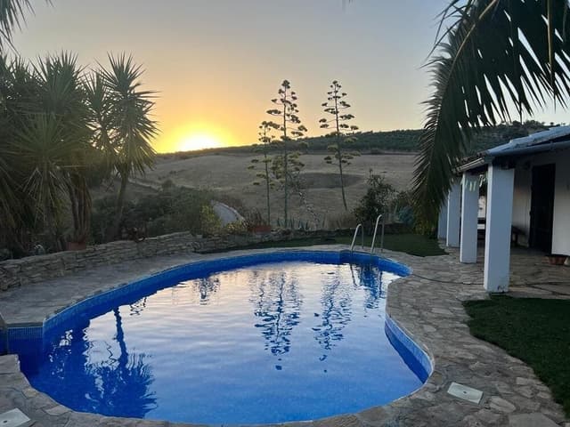 ALOJAMIENTO CORTIJO MADRIGUERAS